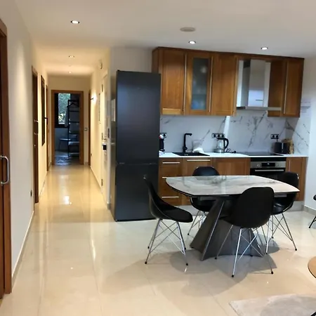 Luxury With Jacuzzi *