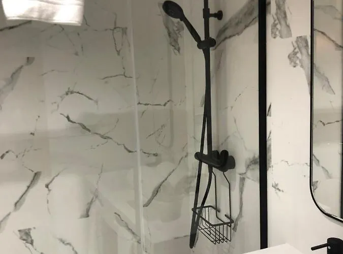 Luxury With Jacuzzi *