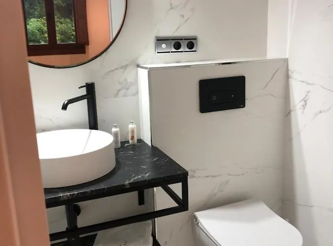 Luxury With Jacuzzi Σαντιάγο ντε Κομποστέλα