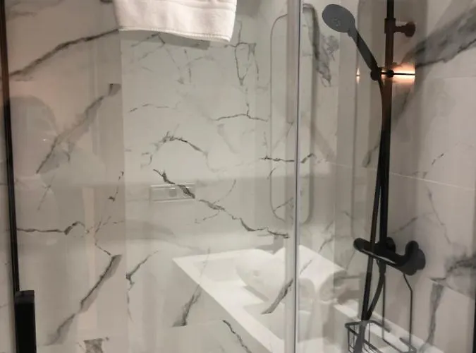 Luxury With Jacuzzi アパート *